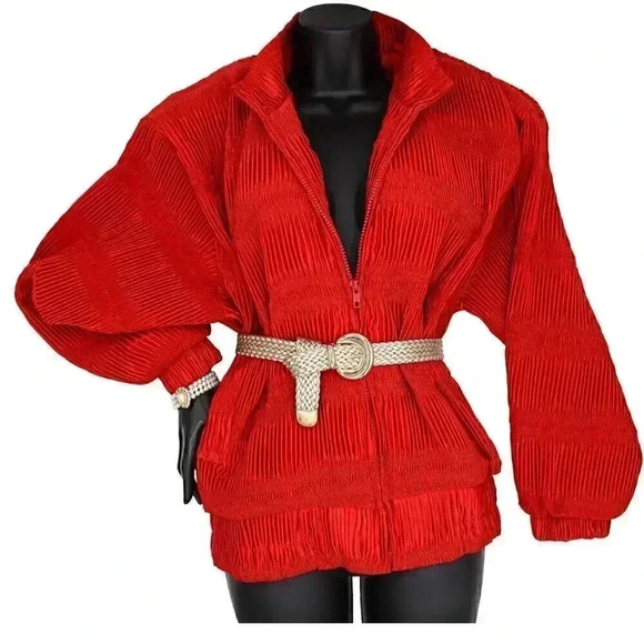 vintage 80s red scrunchy pleated windbreaker size medium sporty‎ zip up jacket